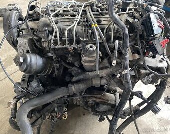 Kompletny motor VOLVO 2,4d D5244T17