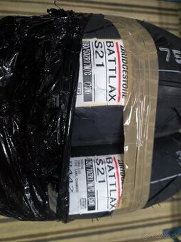 Nova sada pneumati Bridgestone battlax S21