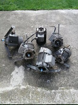 Elektromotor MEZ Mohelnice 180 W, 690ot, 400V, prirubovy.