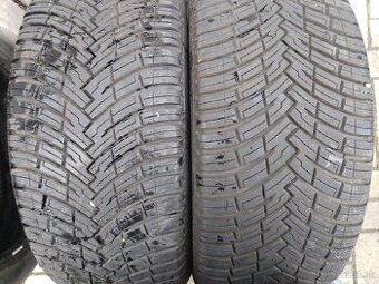 celoročné pneu Pirelli 235/45 R18