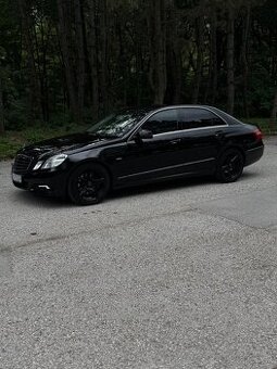 Mercedes Benz E350