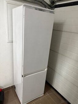 Predam vstavanú chladničku Whirlpool ART487/A
