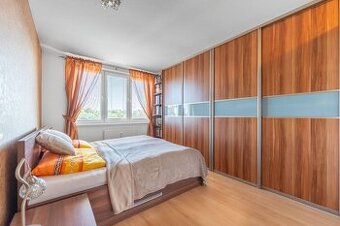 Štýlový, zariadený  2izbový byt so šatníkom
