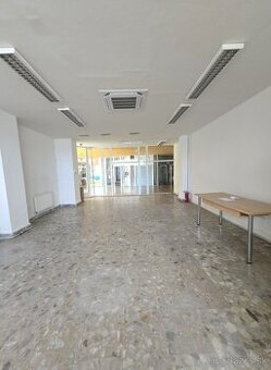 Prenájom - Obchodné priestory 70 m2 - Petržalka - BA V