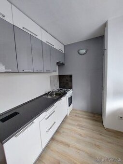 3 izbový byt Handlová, Partizánska ulica