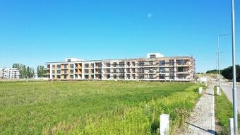 3 IZBOVÝ BYT 62 m2+LOGGIA 19,58 m2 VEDĽA TERMÁLNEHO KÚPALISK - 1