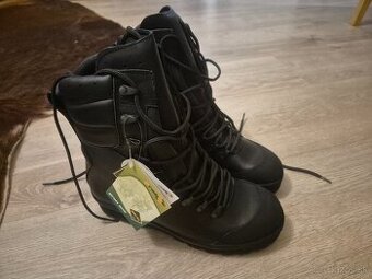 Vojenske zimne kanady 43