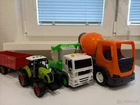 Auta, traktor