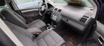 Rozpredám Volkswagen Touran 77kw 1.9