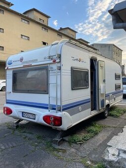 karavan , príves