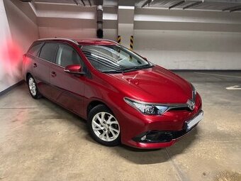 Toyota Auris combi 1.6 97kW, 2017, Sk auto