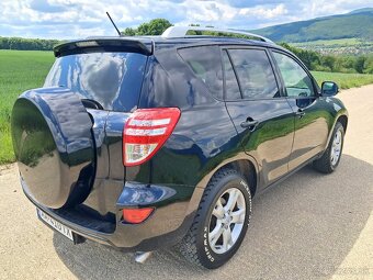 Toyota RAV4 2.2I D-4D 150 Lux 4x4
