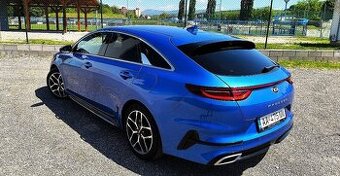 KIA PROCEED 1,6 CRDi GT LINE + NAVI + SMART PACK