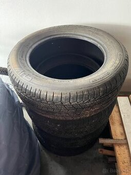 225/60R17 99H