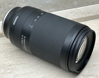 Tamron 70-300mm f/4.5-6.3 Di III RXD baj. Sony FE (A047)