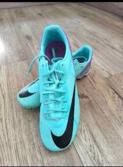 Kopačky NIKE 41