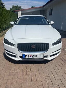 Jaguar XE, Land Rover Limited 2018, 2.0