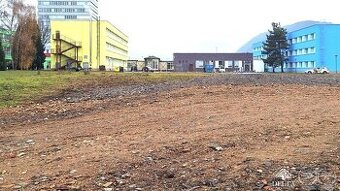 Pozemok s IS- občianska vybavenosť 9065 m2 Radvaň-Banská Bys