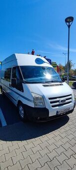 Ford Transit 300L 2,2 Tdci 6 miest, ťažné + NOVÁ STK
