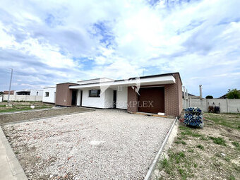 Reality KOMPLEX s.r.o. ponúka na PREDAJ 5 izbový rodinný dom