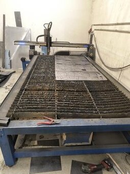 Plazmový řezací stroj Cybertronic 3000x1500