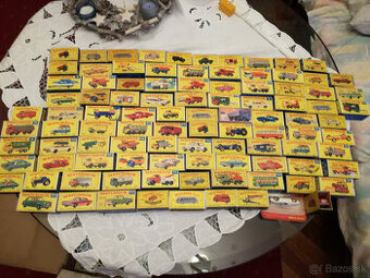 100KUSOV ZABAôEMYCH MODELOV MATCHBOX - 1