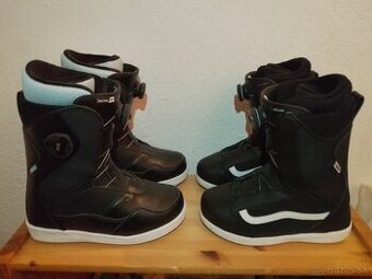 velkost 38 a 40 - VANS snowboardove topanky BOA - 1