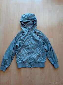 Chlapčenská tenká bunda s kapucňou (140)
