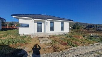 REZERVOVANÉ 4 . izb. Rodinný dom Nitra - Štitáre