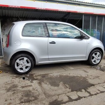 Škoda CitiGo Stříbrná