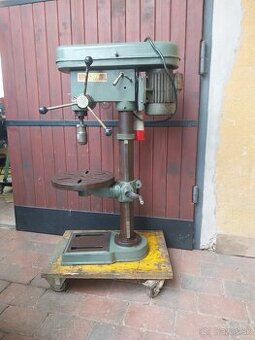 Stojanova vŕtačka 3