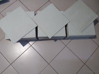 Dlažba Gres 7,63m2-35€.