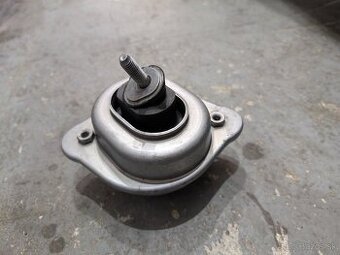 BMW E46 silentblok motora xi