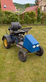 Predám nový doma vyrobený kompaktný traktor