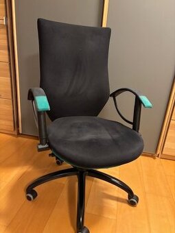 kancelarska stolicka