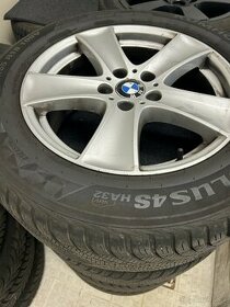 Komplety na BMW X5 s celorocne pneu R 18 s pneo 90%