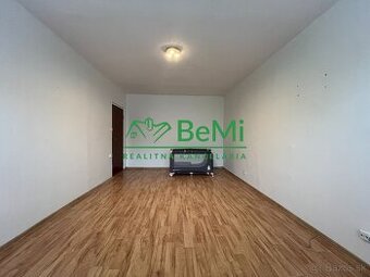 Predaj 3 izbový byt, ZNÍŽENÁ CENA - Nová Baňa (042-113-MIJK)