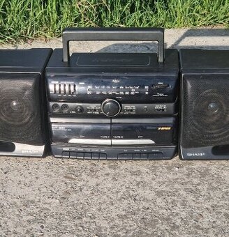 X BASS  SHARP prenosné rádio FM STEREO SURROUND