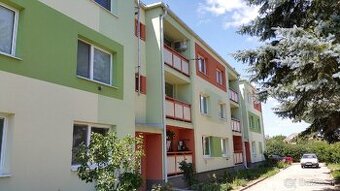 Dlhodobý prenájom 1-izbového bytu z balkónom v Jesenskom