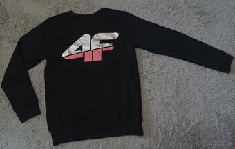 4F mikina