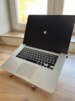  Apple MacBook Pro 13" 500GB