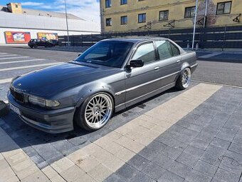 Bmw 728i e38