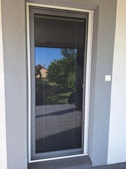 Sieťka na balkónové dvere