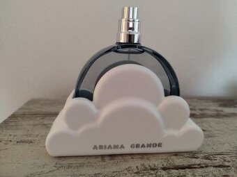 Ariana Grande cloud