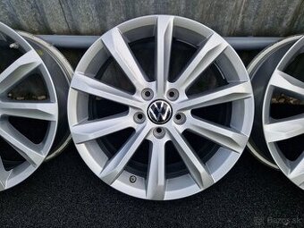 VW Helsinky 5x112 R17 Passat