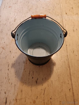 Smaltové vedro - 1