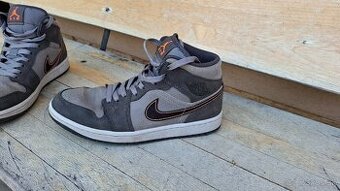 Predám Air Jordan 1 MID SE
