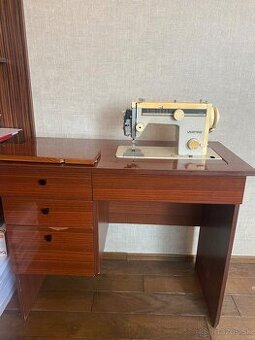 Predám šijací stroj Veritas