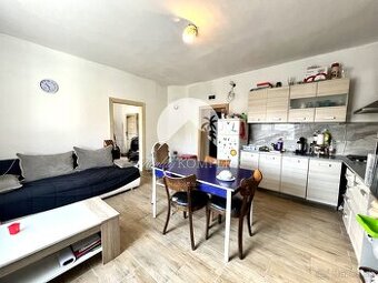 Reality KOMPLEX s.r.o. ponúka na PREDAJ priestranný 5-izbový