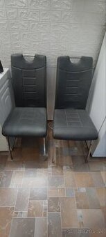 Jedálenské stoličky